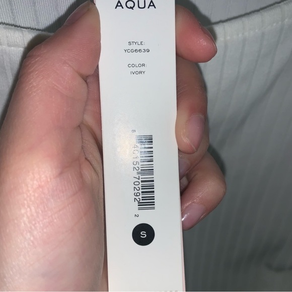 AQUA Keyhole Turtleneck Sweater –– NWT - Picture 12 of 12